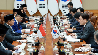 Lee, Prabowo agree to elevate bilateral ties, expand defense industry cooperation